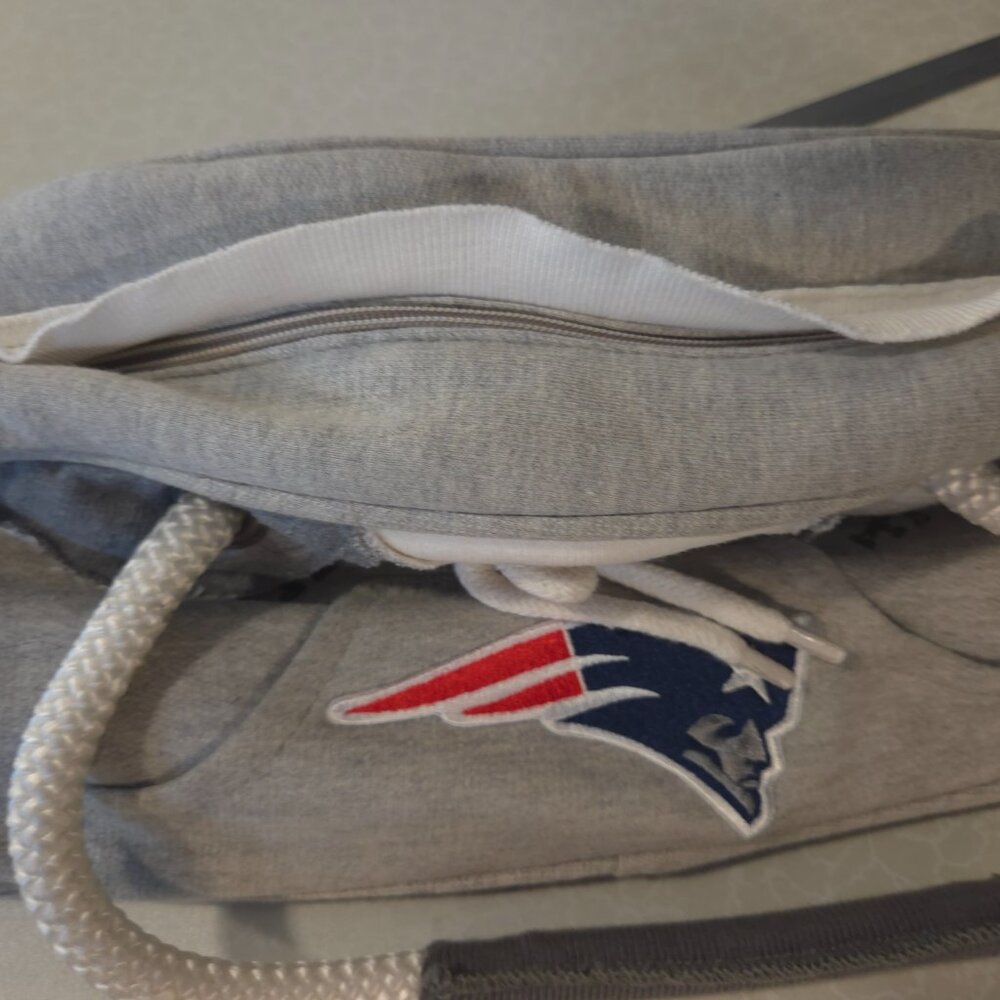 Women's Embroidered Hoodie Purse Handbag - NFL - Pick your Team  Patriots - Picture 7 of 7
